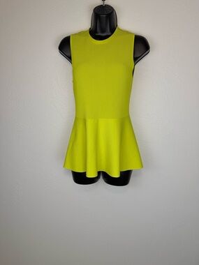 Theory Marigold Yellow Sleeveless Ribbed Peplum Knit Top M ChicOffice Minimalist